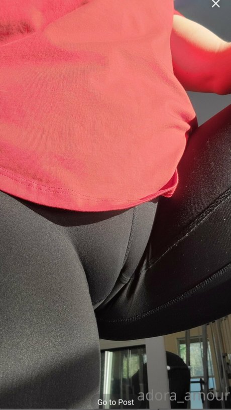Nagie wyciekłe zdjęcie OnlyFans od Adora Amour