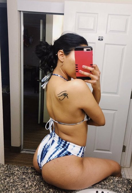 Foto nua vazada do OnlyFans de Aly8008cat