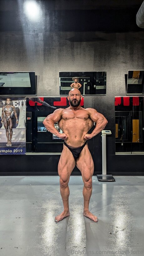 Nacktes geleaktes OnlyFans-Foto von Michael Forte