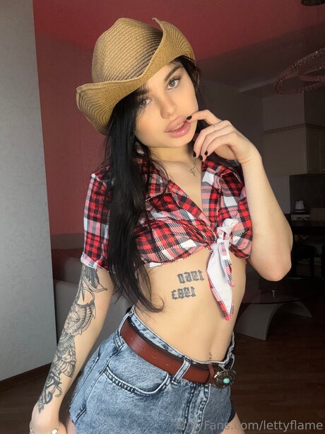 Nahá fotka uniklých OnlyFans od Lettyflame