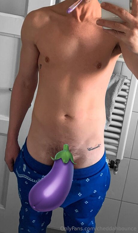 Nahá fotka uniklých OnlyFans od Cheddahbounce