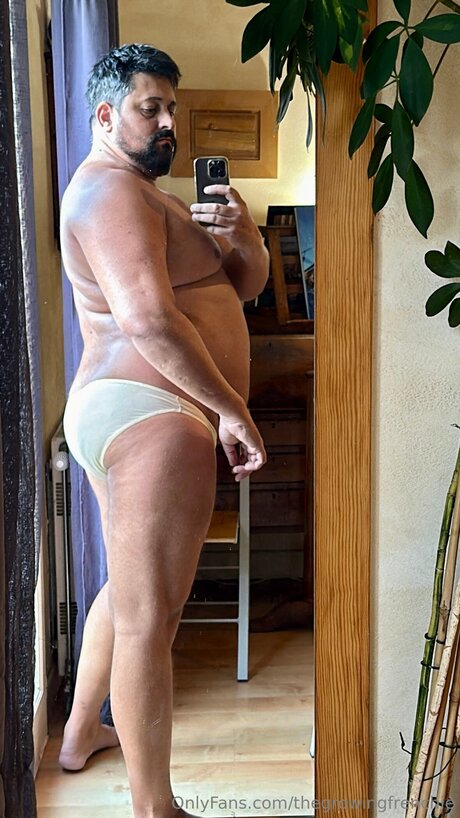 Nahá fotka uniklých OnlyFans od Thegrowingfrenchie