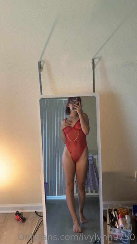 Naken lekkede OnlyFans-bilde av Ivylynn9750