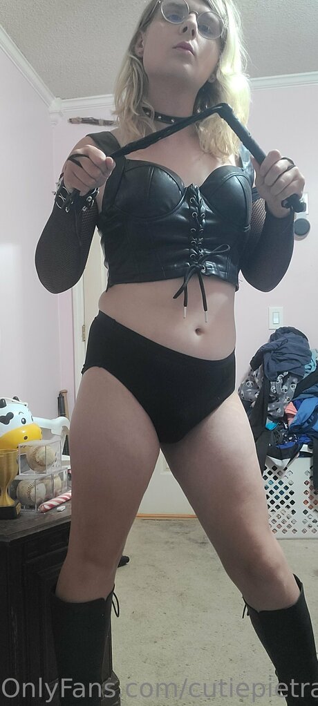 Naken lekkede OnlyFans-bilde av Cutiepietrans22