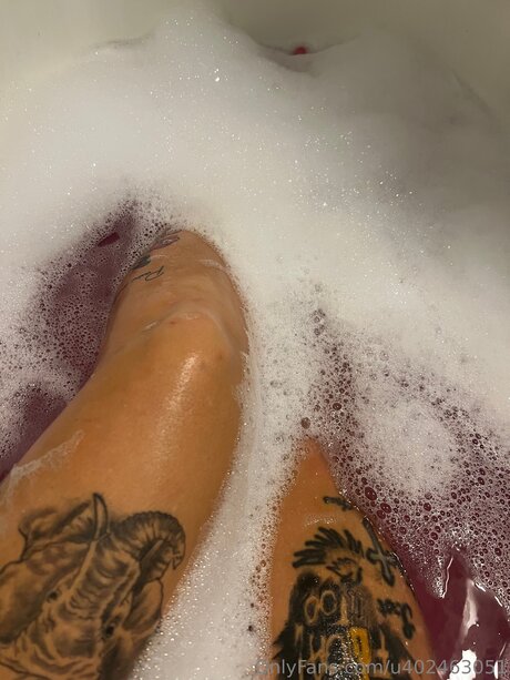 Naken lekkede OnlyFans-bilde av U402463051