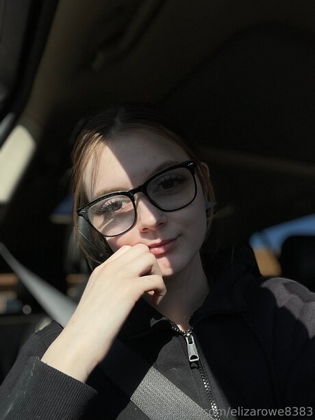 Naken lekkede OnlyFans-bilde av Elizarowe8383