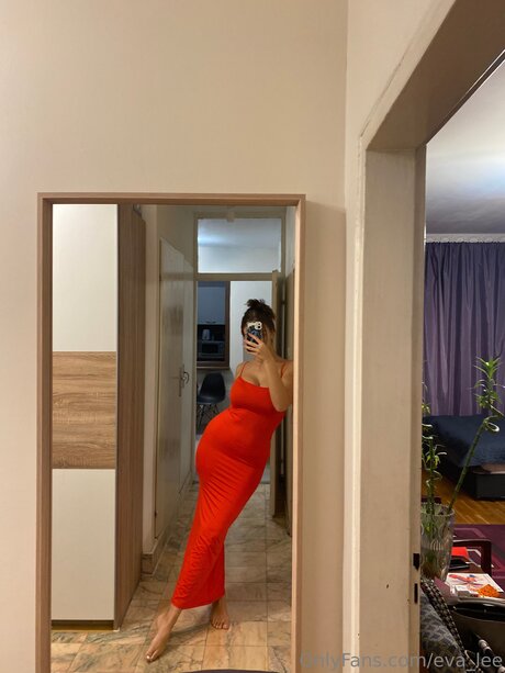 Naken läckt OnlyFans-bild av Eva Lee
