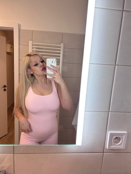 Julieschone