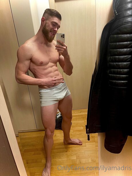 Nahá fotka uniklých OnlyFans od Ilyamadris