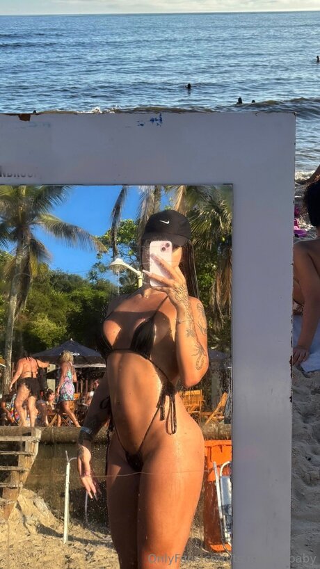 Naken läckt OnlyFans-bild av Ts Marinababy