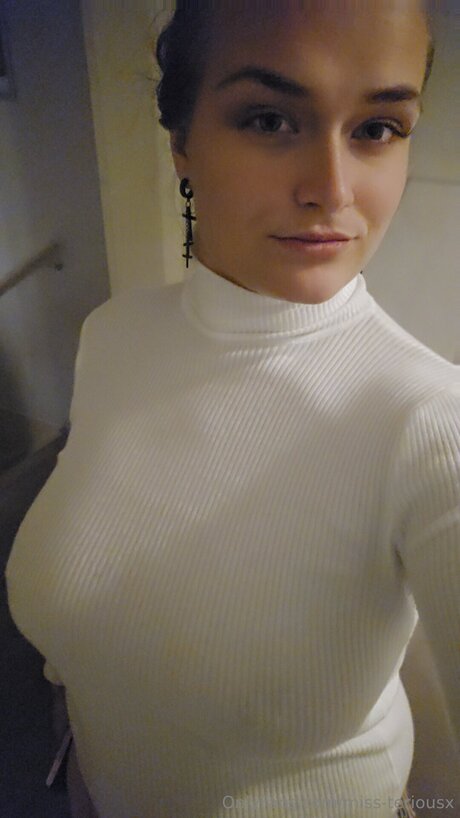 Miss Teriousx