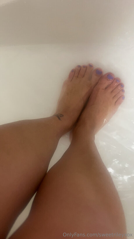 Naken läckt OnlyFans-bild av Sweetrileyxox