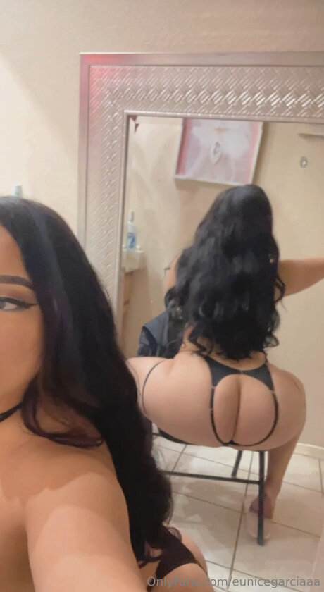 Naken lekkede OnlyFans-bilde av Eunicegarciaaa