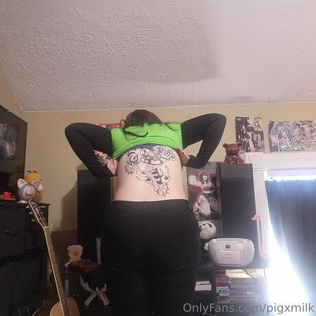Обнаженная фотография утечки OnlyFans от Pigxmilk