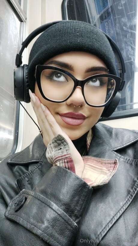 Rbella23