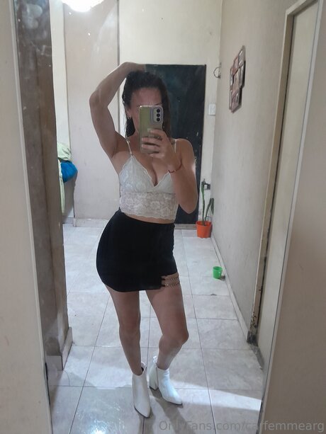 Nagie wyciekłe zdjęcie OnlyFans od Carfemmearg