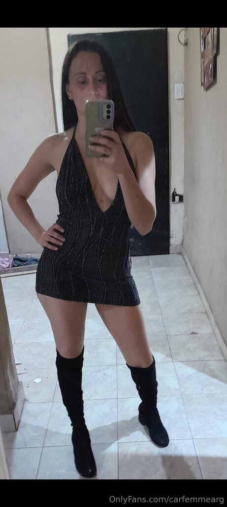 Naken lekkede OnlyFans-bilde av Carfemmearg