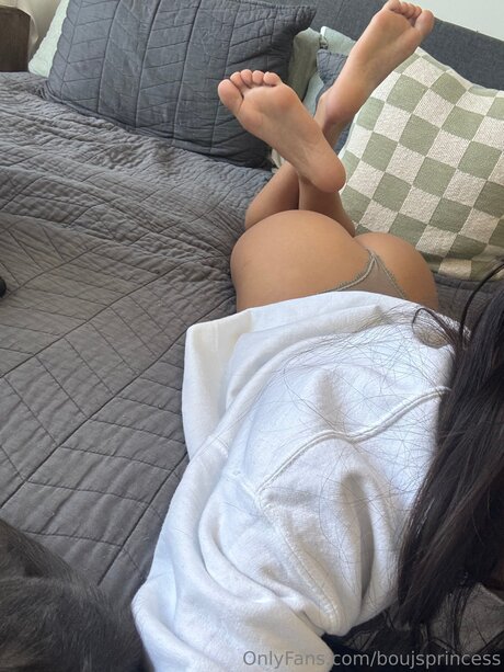 Naken lekkede OnlyFans-bilde av Boujsprincess