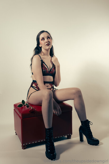 Naken läckt OnlyFans-bild av Theupsidedowngirl