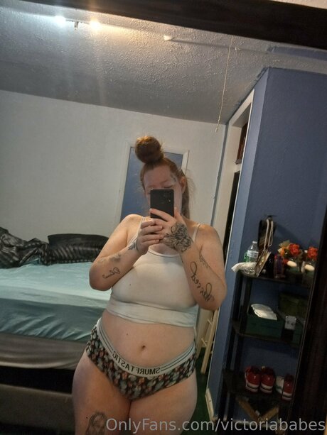 Naken lekkede OnlyFans-bilde av Victoriababes