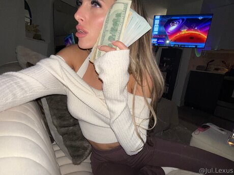 Jul Lexus