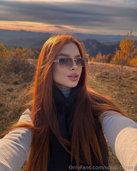 Naken läckt OnlyFans-bild av Scarlett Roxy