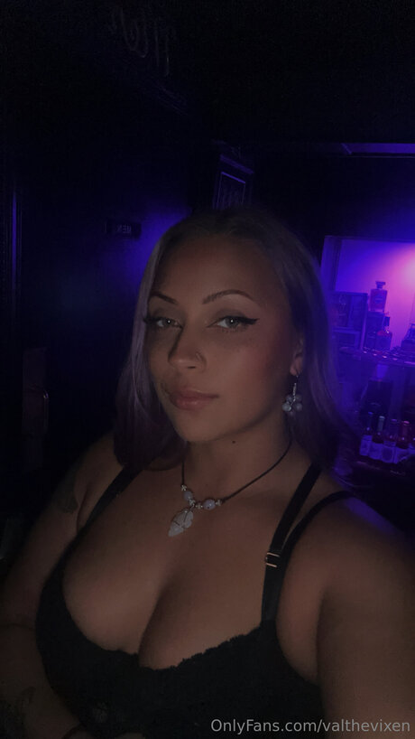 Nahá fotka uniklých OnlyFans od Valthevixen