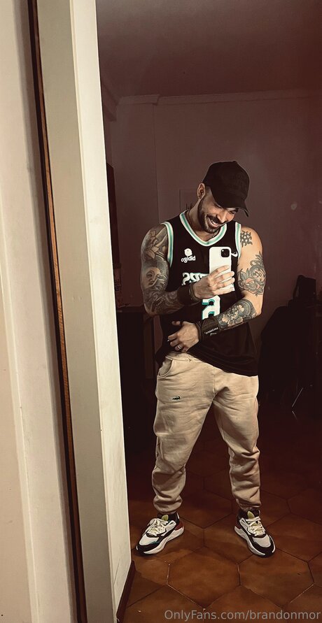 Nahá fotka uniklých OnlyFans od Brandonmor