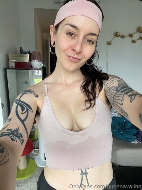 Naken lekkede OnlyFans-bilde av Queenavaline