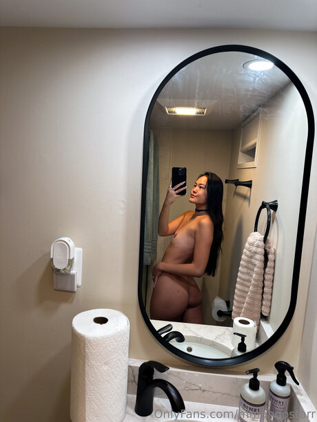 Yuki Moon 0 0
