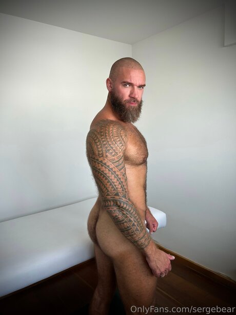 Naken lekkede OnlyFans-bilde av Sergebear