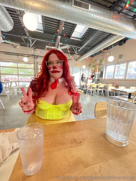 Nacktes geleaktes OnlyFans-Foto von Jamieshrinersings