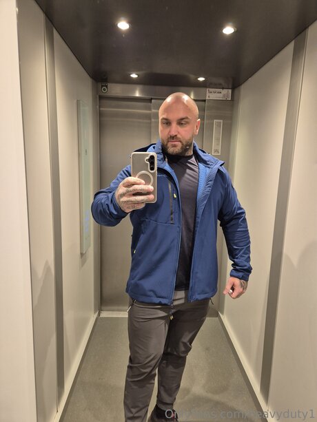 Naken lekkede OnlyFans-bilde av Heavyduty1