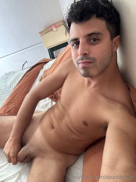 Naken lekkede OnlyFans-bilde av Daaddyhott