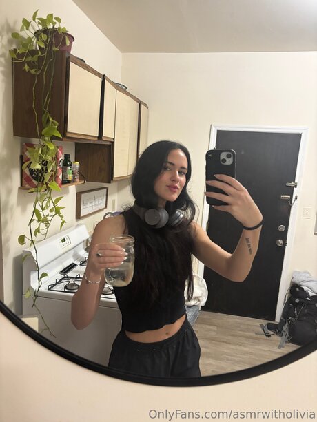 Naken lekkede OnlyFans-bilde av Asmrwitholivia