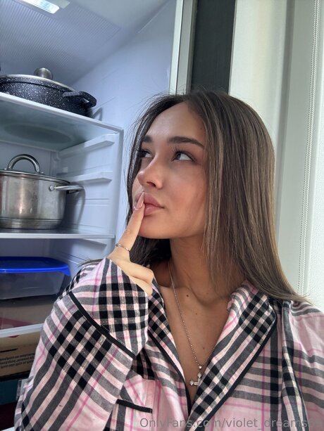 Violet Dreams69