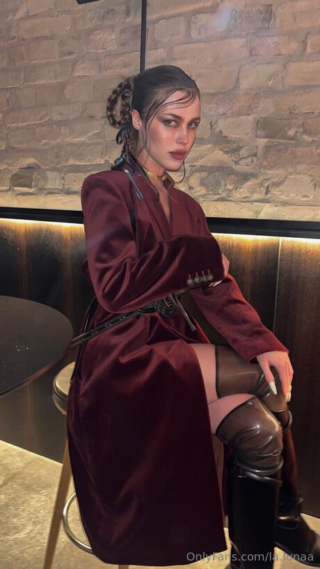 Naken lekkede OnlyFans-bilde av La Lunaa