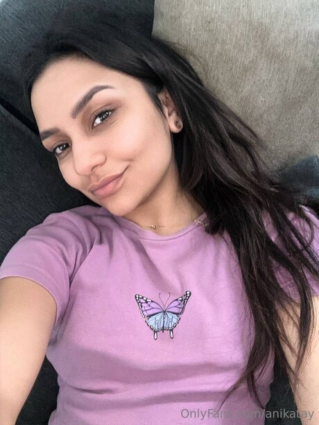 Naken lekkede OnlyFans-bilde av Anikatay
