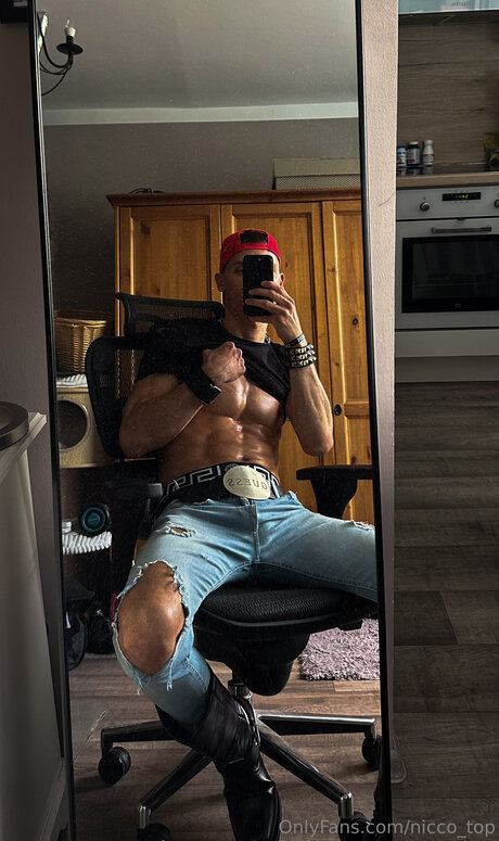 Foto di nudo di fuga di OnlyFans di Nicco Top