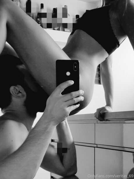 Naken lekkede OnlyFans-bilde av Veritas 69
