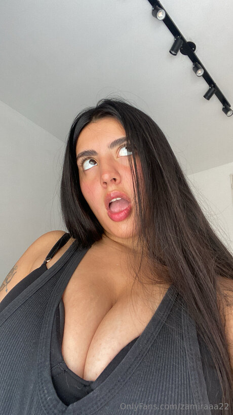 Zamiraaa22