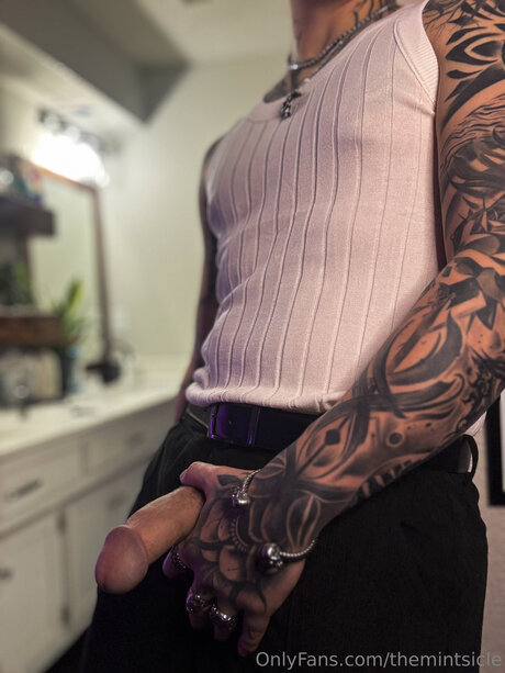 Naken läckt OnlyFans-bild av Themintsicle