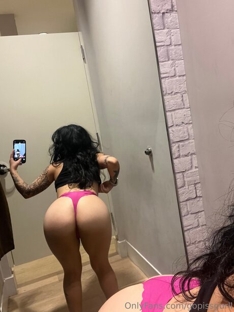 Naken lekkede OnlyFans-bilde av Gopissgurll