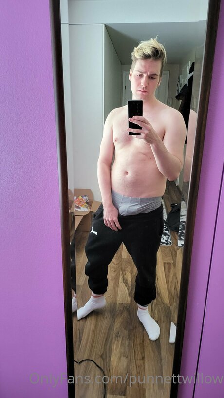 Naken lekkede OnlyFans-bilde av Punnettwillow