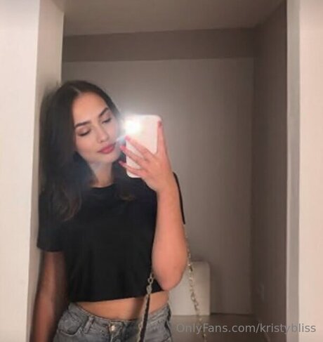 Naken lekkede OnlyFans-bilde av Kristybliss