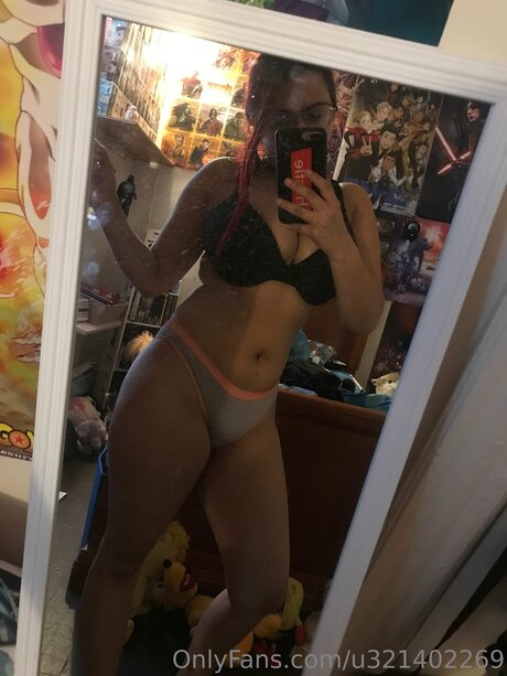Naken lekkede OnlyFans-bilde av Naylac