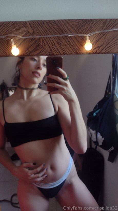 Crisalida32 OnlyFansリークヌード写真