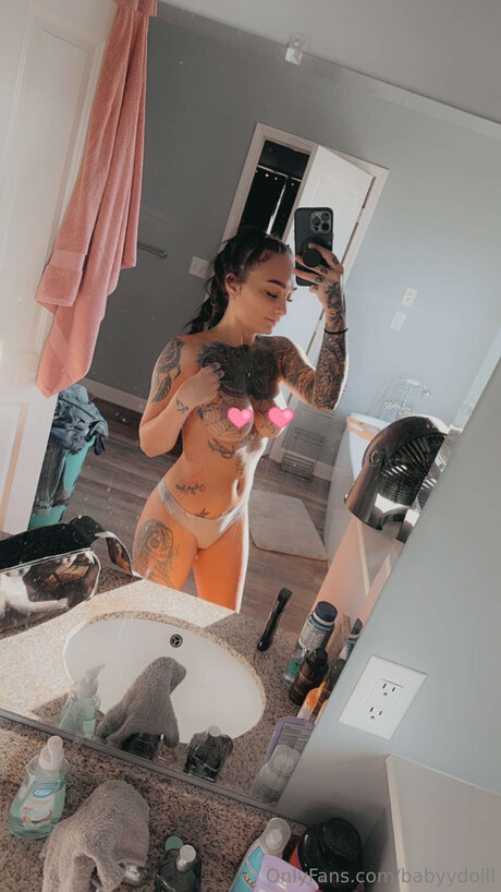 Nahá fotka uniklých OnlyFans od Breehawww
