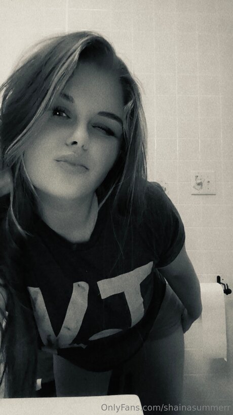 Foto nua vazada do OnlyFans de Shainasummerr