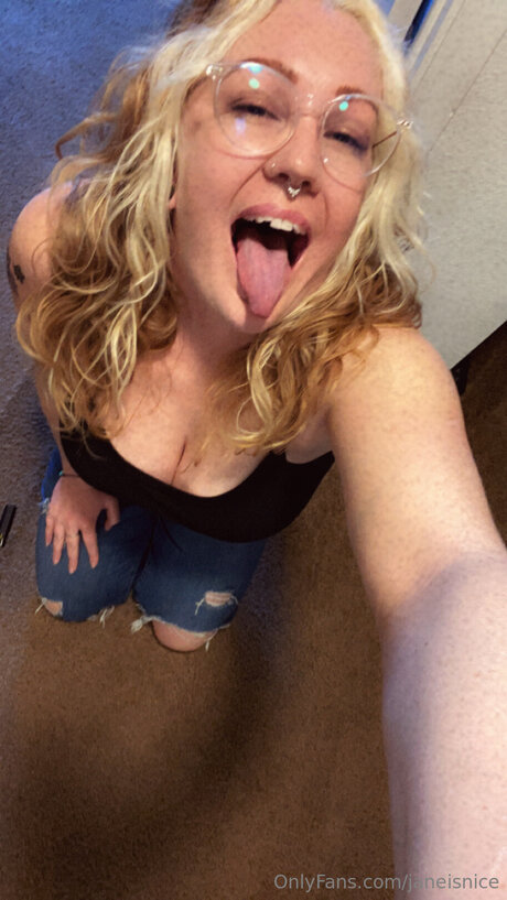 Naken lekkede OnlyFans-bilde av Janeisnice
